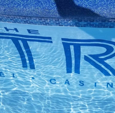 alumigraphics under water pool graphics 